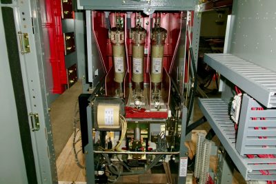 Cutler-Hammer vacuum contactor and motor control enclosure